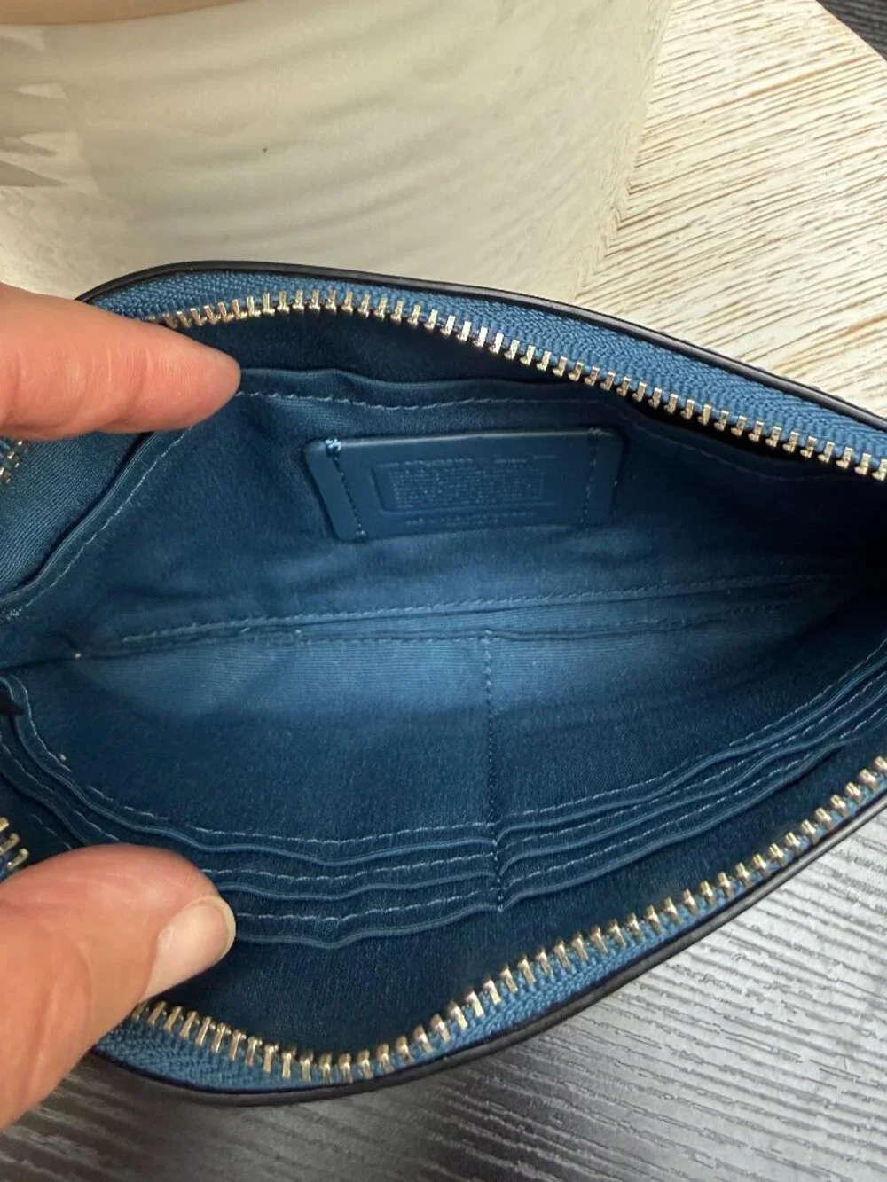 COACH BAZOOKA GUM LMT EDITION Large Wristlet Wallet Collector Blue Leather Retro - Picture 13 of 14